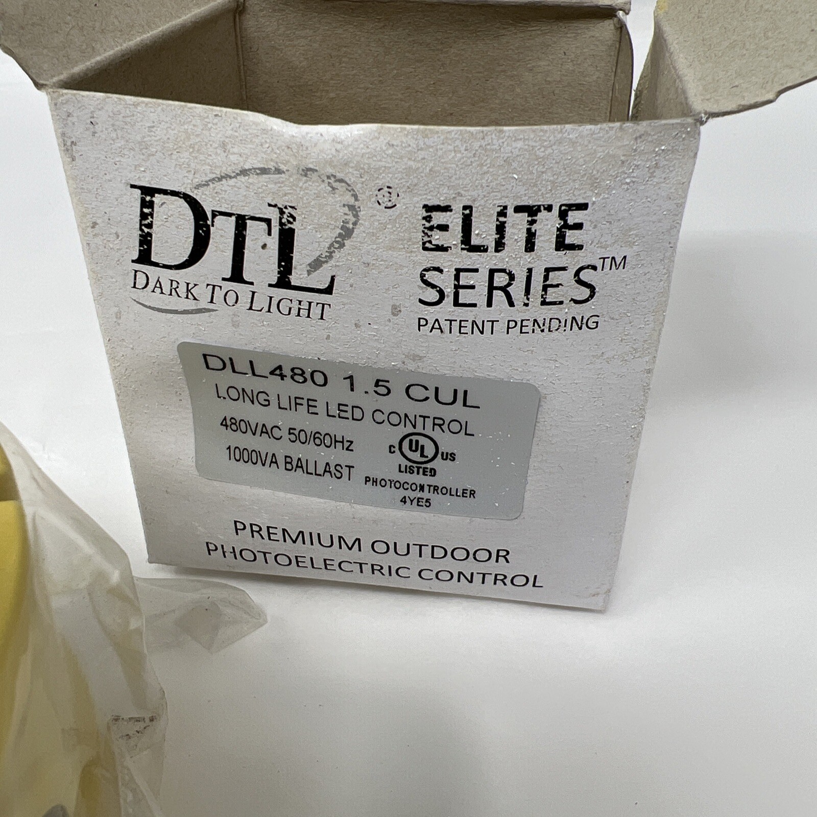 Dark to Light (DTL) DLL480 1.5CUL – 480VAC 50/60Hz – 1000VA Ballast