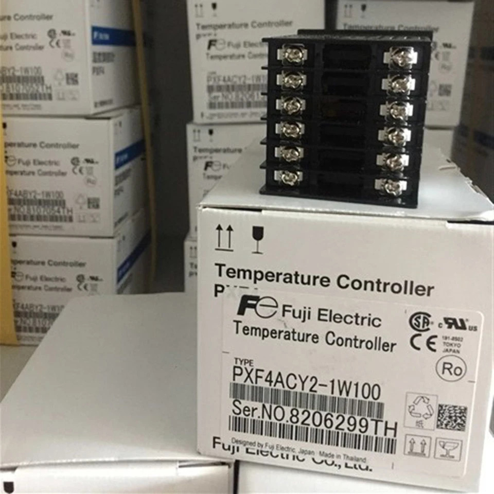 1PC New Fuji PXF4ACY2-1W100 Electric Temperature Controller